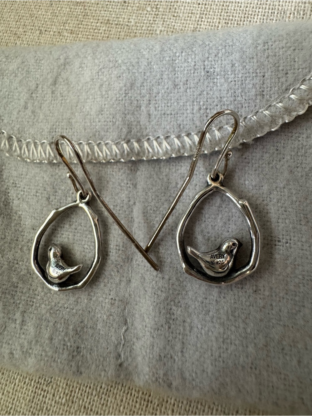 James Avery Rare Retired Silver Love Bird Earrings - Picture 3 of 3